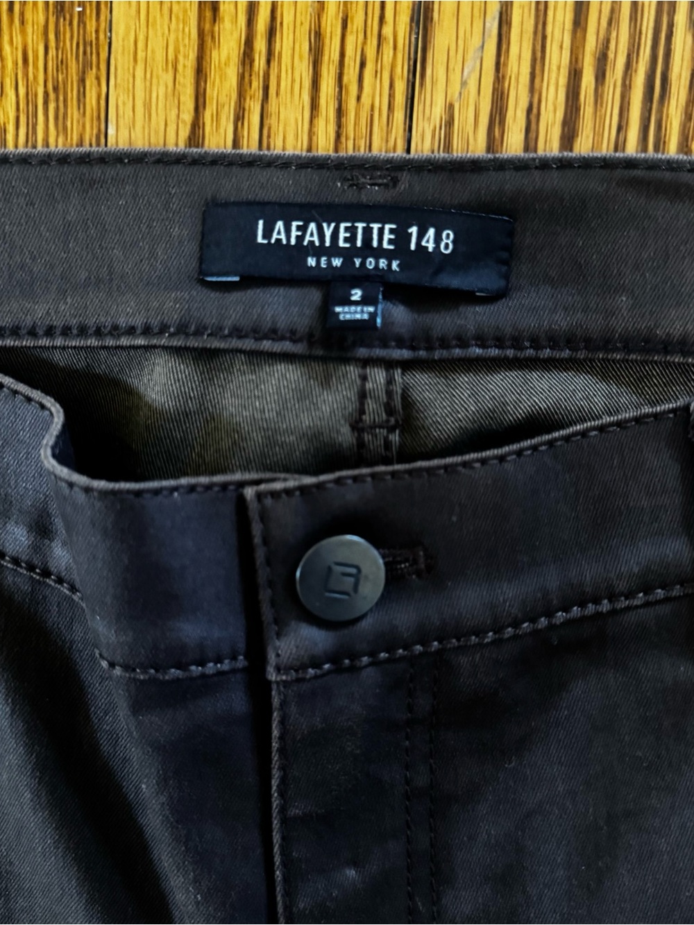 Lafayette 148 New York Brown Coated Skinny Jeans Women’s Size 2 Stretch Pants - Picture 3 of 10